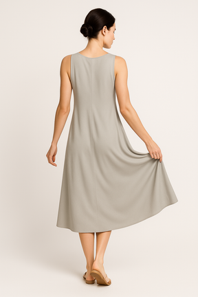 Robe Midi Eloá – Élégance Décontractée avec Plis et Poches