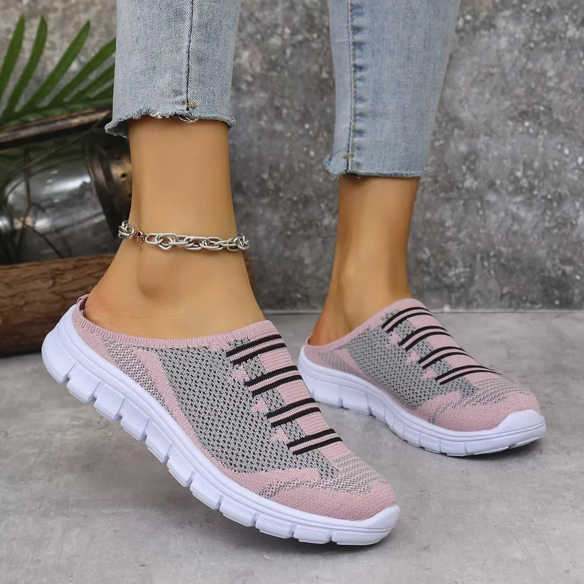 Breathable Closed Trainers – AirComfort™ Slip-On
