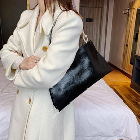 Elisa Shoulder Bag – Minimalist & Modern